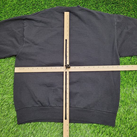 Vintage 1997 Tazmanian Devil Sweatshirt Womens XL 22x25 Black - Picture 6 of 13